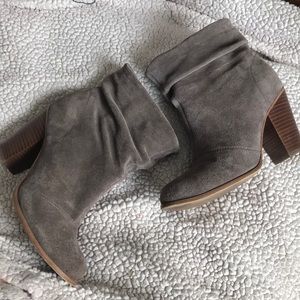 Eva and Zoe authentic suede Booties